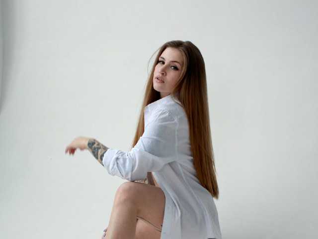 Слика профила LEILA-ANGELL