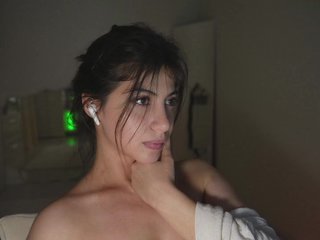 Еротски видео цхат -Madi-