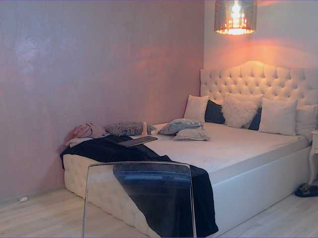 Емитовање снимка екрана 18CandyLove