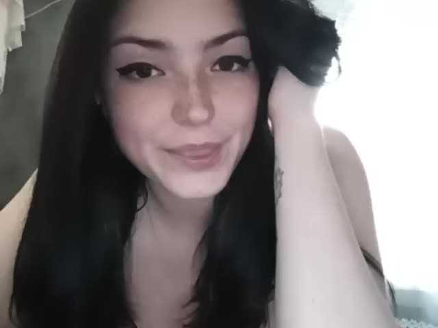 Емитовање снимка екрана Misskristin