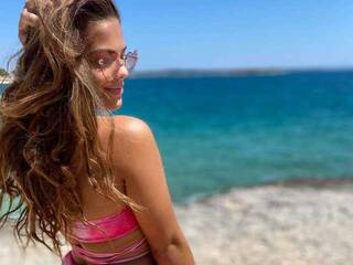 Еротски видео цхат AaliyahHadid