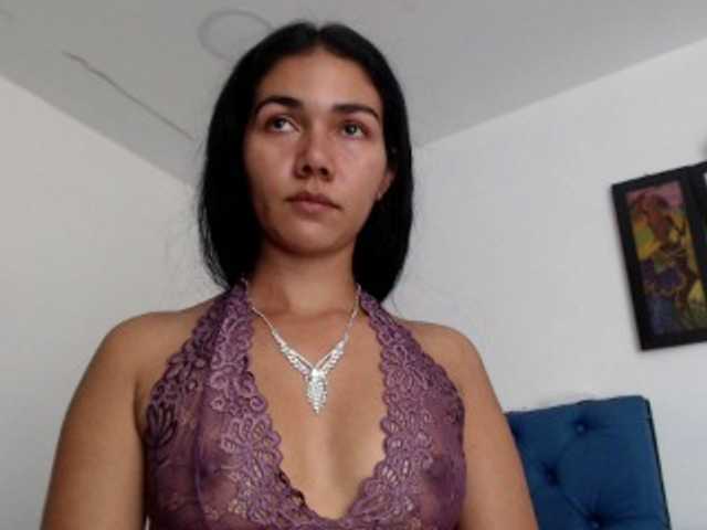 Фотографије abbi-moon hello guys I'm new, I hope I can make many friends today, I would love to make you happy #shaved#smalltits#new#latina#colombia#sweet#young