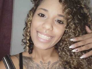 Еротски видео цхат AbrilPatterso