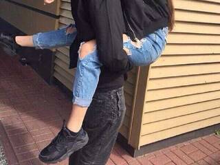 Еротски видео цхат AbrilSmith