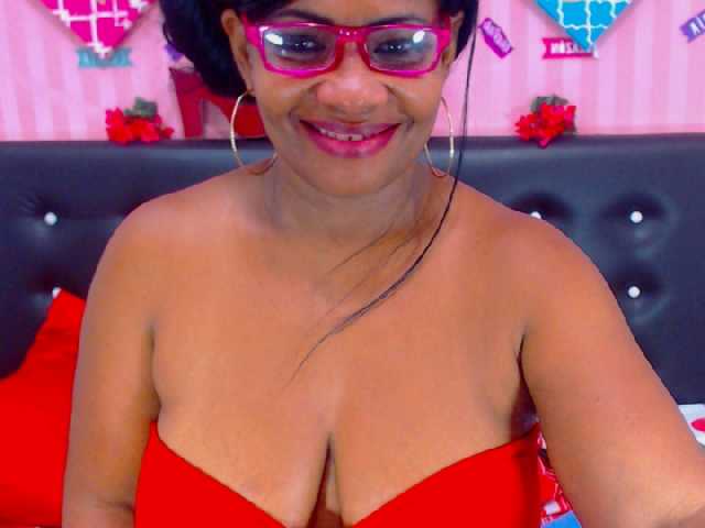 Фотографије AdaBlake Welcome to my room! let's have a horny morning #lovense lush: #allnatural #ebony #pussy #squirt #latina bigtits #bigass - #cum show at goal!