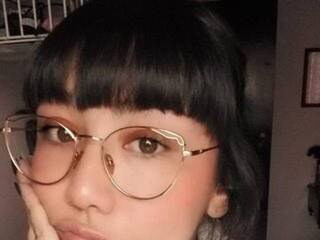 Еротски видео цхат AdaIson