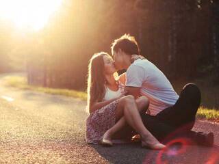 Еротски видео цхат AdamAndAlice