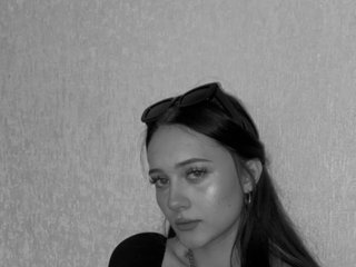 Еротски видео цхат AdaRoss