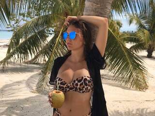 Еротски видео цхат FLame_Adel