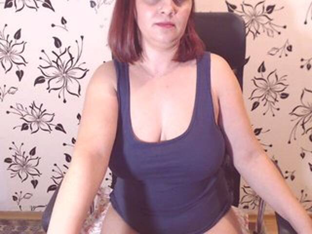 Емитовање снимка екрана adelamilfsexy