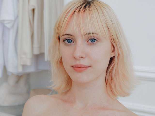 Слика профила AdelinaCowell