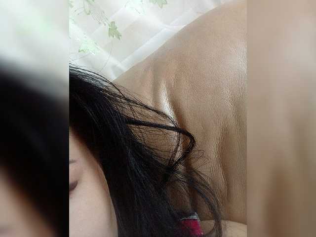 Емитовање снимка екрана Adelyat