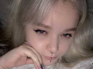 Еротски видео цхат AdoraBlya