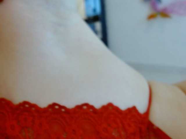 Емитовање снимка екрана ashley-jenner