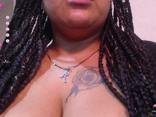 Фотографије aishaaovit ❤️Make me feel your vibes, make me horny ❤️ #bigboobs # feet #bigass#bbw #latina#lovense #dildo #deepthroat #ass #pussy #shave #cum #squirt #Nasty #fetish #spit #moke # c2c # dirty