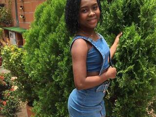 Еротски видео цхат AishaWest