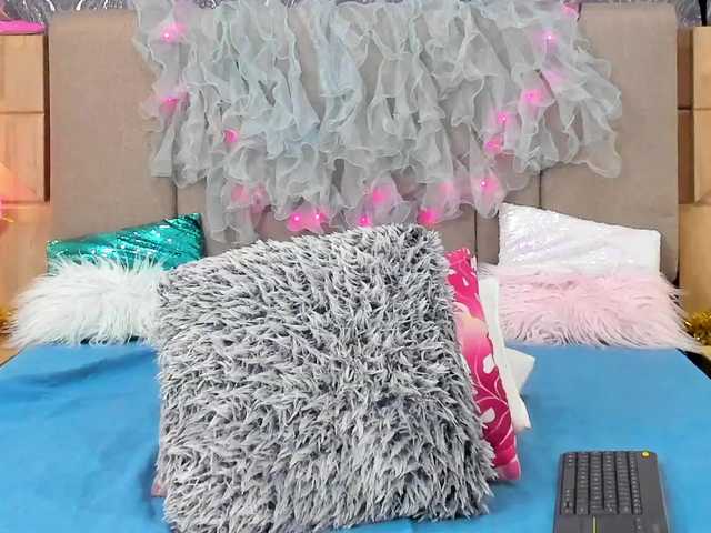 Емитовање снимка екрана AkashaLee