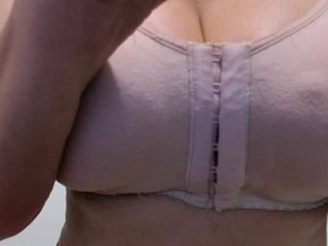 Емитовање снимка екрана AkemiAlonso