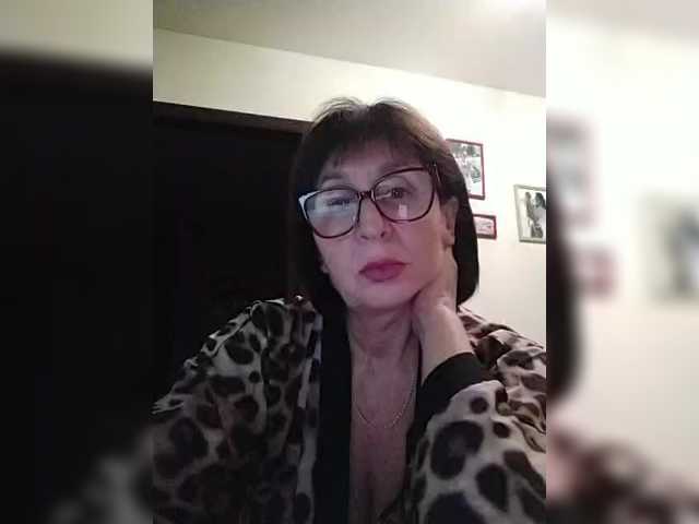 Емитовање снимка екрана AlbinaXPretty