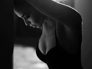 Еротски видео цхат AlenaEvans