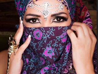 Еротски видео цхат AlenaRain