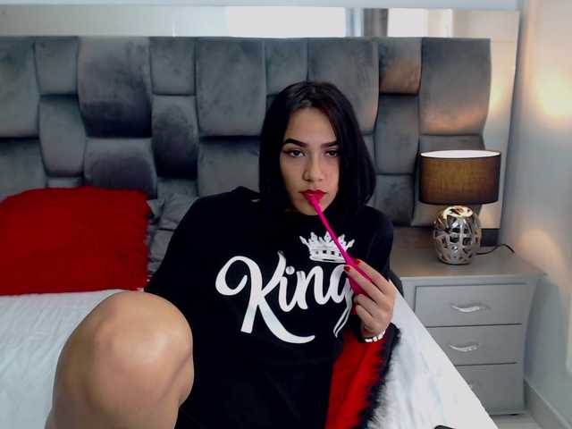 Фотографије AleshaHott Hi I'm Alesha.. and my pussy wanna play with your cock today @cumshow 380
