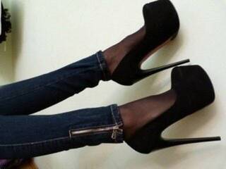 Еротски видео цхат Caramel-123