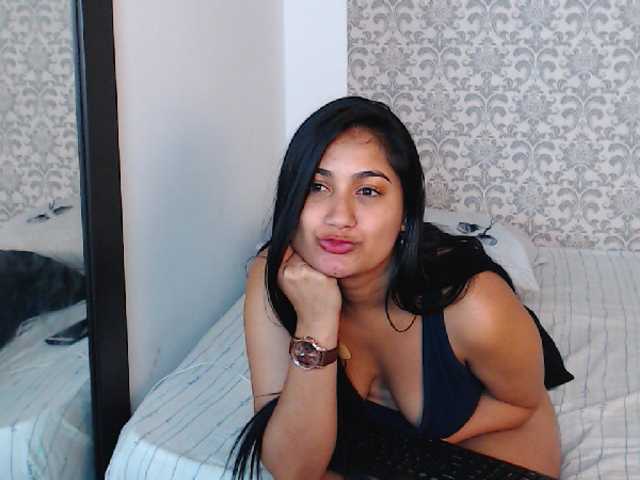 Фотографије AlexaCruz Hey come and tell me wht blow your mind!Make you cum with my squirts!! #new #clit #ass #pussy #latina #boobs #curvy
