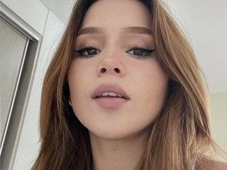 Еротски видео цхат Alexandraaa1