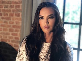 Еротски видео цхат AlexisLovee