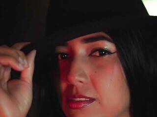 Еротски видео цхат alexxbeell