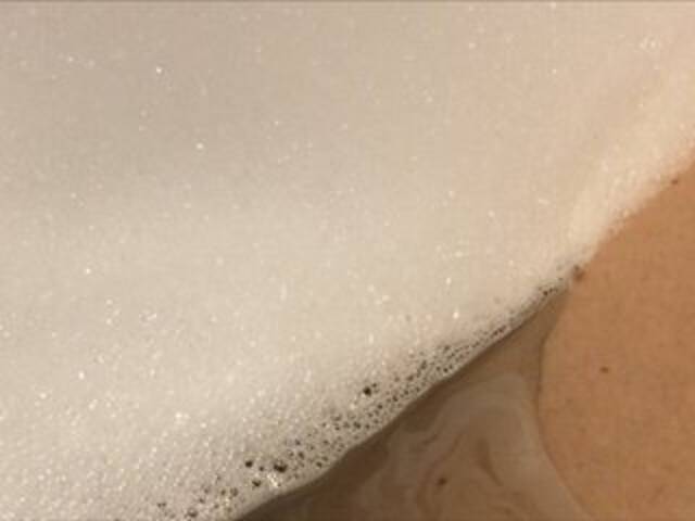 Емитовање снимка екрана Alianakiss