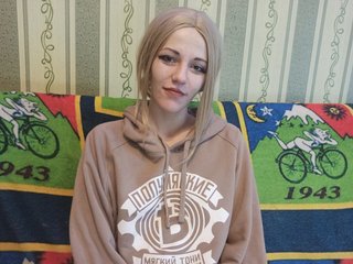 Еротски видео цхат Alice-Hoffman