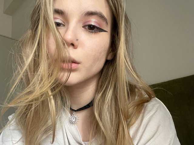 Слика профила Alice-teaseee