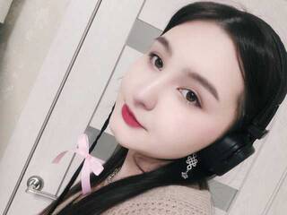 Еротски видео цхат AliceAngell