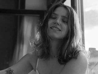 Еротски видео цхат AliceKittie