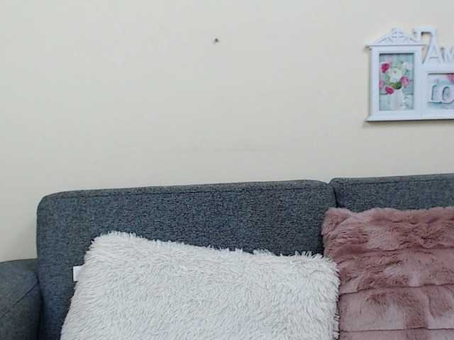 Емитовање снимка екрана AliceGracee