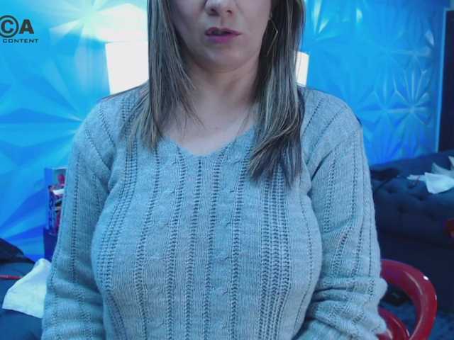 Емитовање снимка екрана AliceTowns