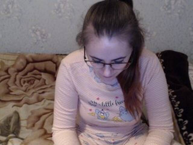 Емитовање снимка екрана AlinaBertie3