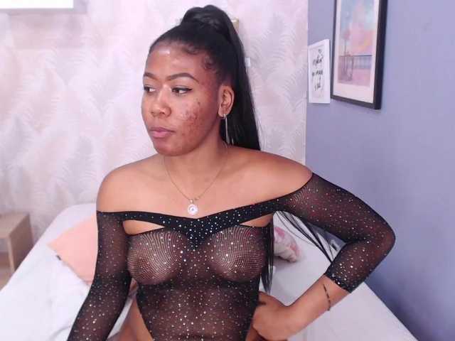 Емитовање снимка екрана AlinaHills