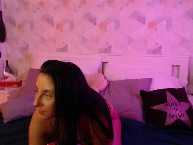 Фотографије AlinaSe7en New girl here, come and play with me :P