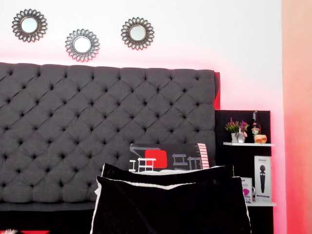 Емитовање снимка екрана Alisha-Indira