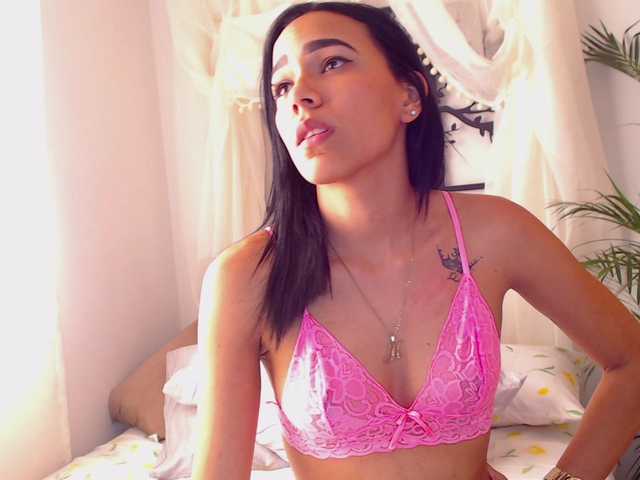 Емитовање снимка екрана AlishaSantos