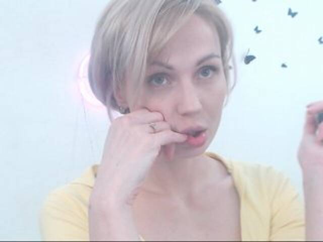 Емитовање снимка екрана AlishaTop