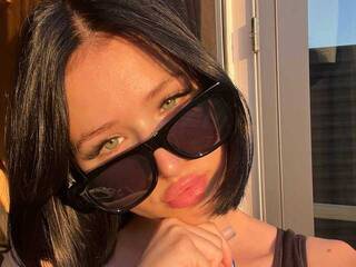 Еротски видео цхат Ally-nin