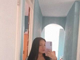 Еротски видео цхат Allyson-Bonnie