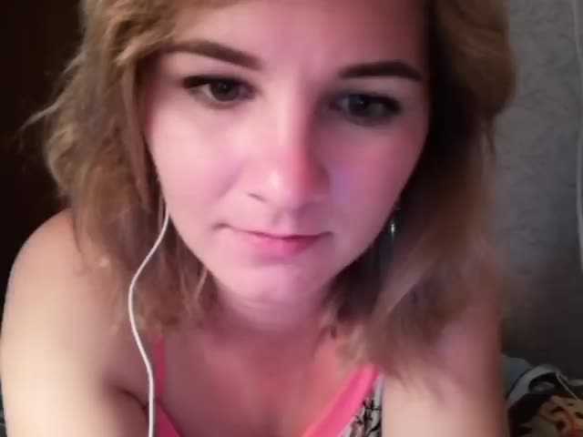 Емитовање снимка екрана AlyssaQLily