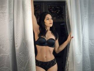 Еротски видео цхат AmaliaGordon