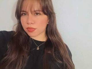 Еротски видео цхат AmazonianGirl