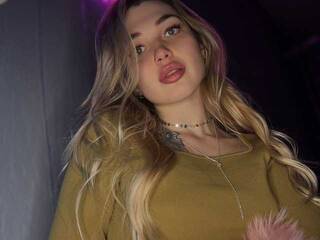 Еротски видео цхат Amber-Star17